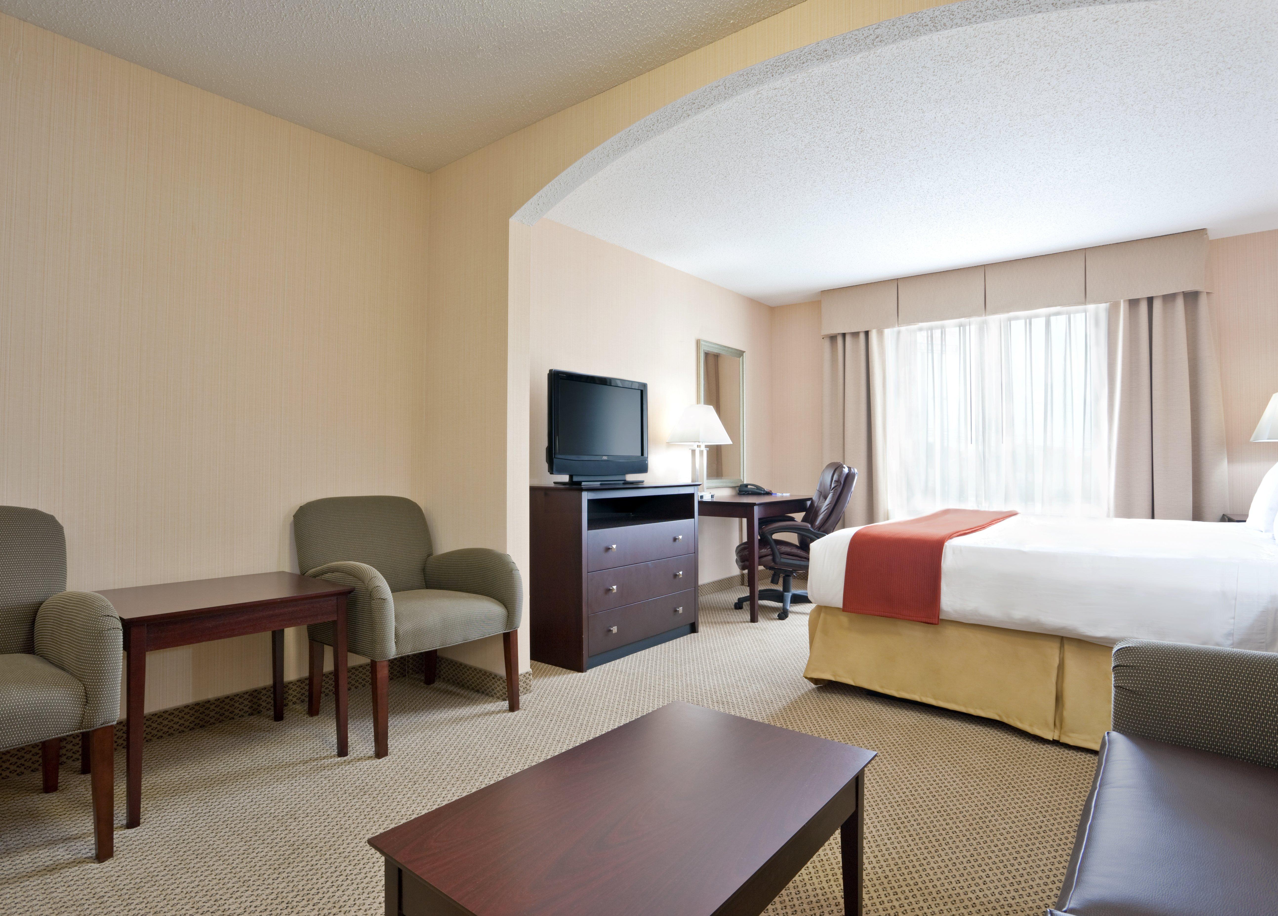 Holiday Inn Express Hotel & Suites Tipp City By Ihg Exterior foto